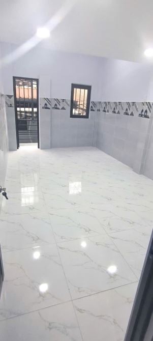 Nhà Âu Cơ 2 tầng 2PN3WC vị trí trung tâm đi đâu cũng tiện - 1
