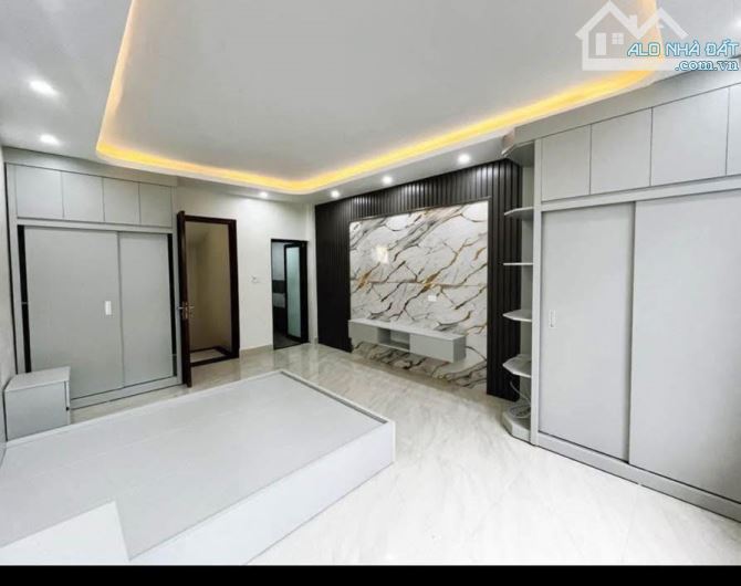 - Bán nhà Trần Cung, 10m ô tô, sát phố, nội thất xịn sò, 46m2, 9.7 tỷ. - 1