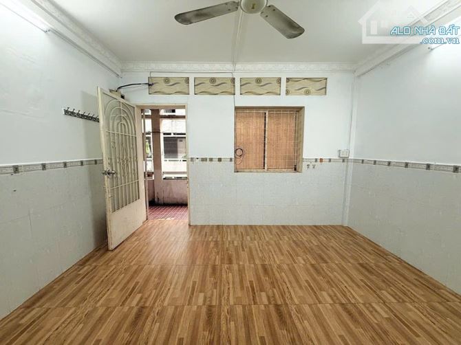 Chung cư lầu 3 50m2 – Đinh Bộ Lĩnh BT - 1