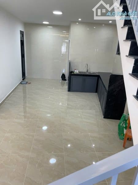 Bán siêu phẩm 1TY căn nhà Nguyễn Hữu Cảnh p8 Đà Lạt - 1