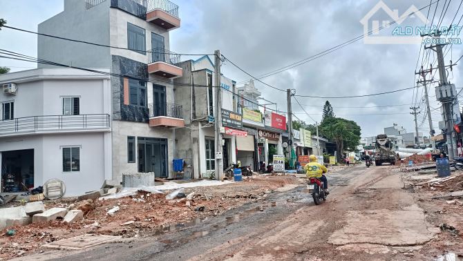 Bán đất mặt tiền Tô Vĩnh Diện, ngang 11m, Làng ĐH Quốc Gia, Đông Hoà, Dĩ An chỉ 38tỷ - 1