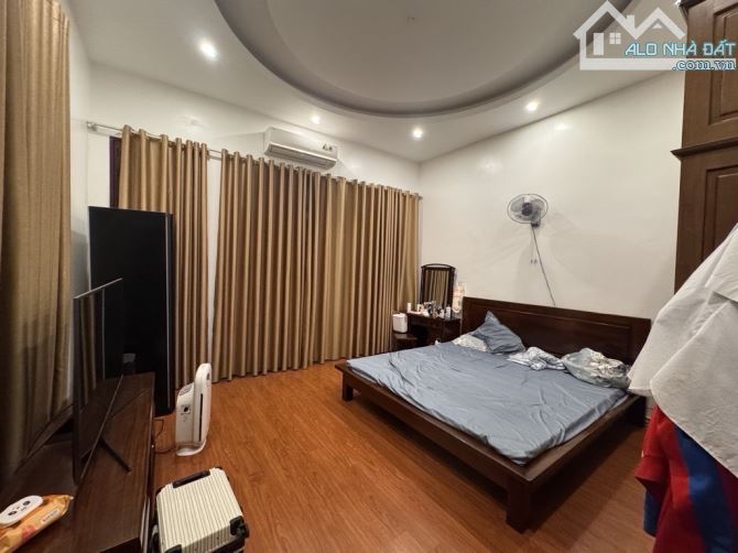Bán Nhà 142m2 Sát Ngoại Giao Đoàn, MT7.8m, Ô Tô Đậu Cửa, Nhỉnh 23 Tỷ - 1
