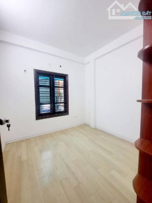 Bán nhà Trần Cung, 36m-5tầng, nhà đẹp, lô góc, ô tô đỗ cổng, gần công viên Hoà Bình - 1