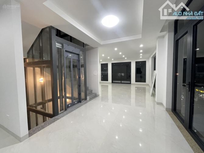 cho thuê nhà KĐT Galaxy Tố Hữu. DT 90m2, 6 tầng thông sàn, thang máy, điều hòa - 1