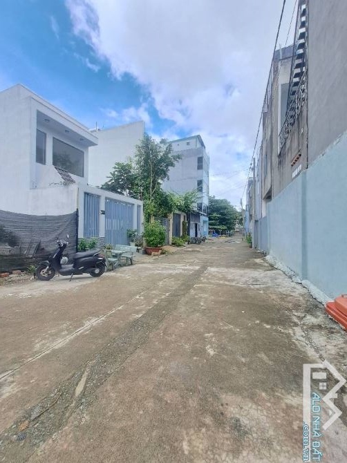 Bán đất thổ cư khu phân lô đường Thạnh Xuân 18 ngay Ngã Tư Ga ngang khủng 6,6m chỉ 5,2 tỷ - 1