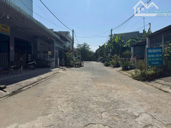 Căn Cực Căn ! Chủ Vội Bán dãy Trọ ở Tân Phú Trung Củ Chi 1ty2  Sổ Hồng Riêng 140m2 bao phí - 1
