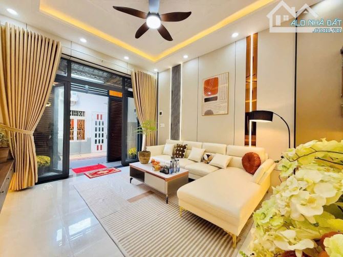 NI SƯ HUỲNH LIÊN – TÂN BÌNH – 4 TẦNG ĐẸP – FULL NỘI THẤT – ĐỊNH CƯ BÁN GẤP – CHỈ 9.99 TỶ - 1