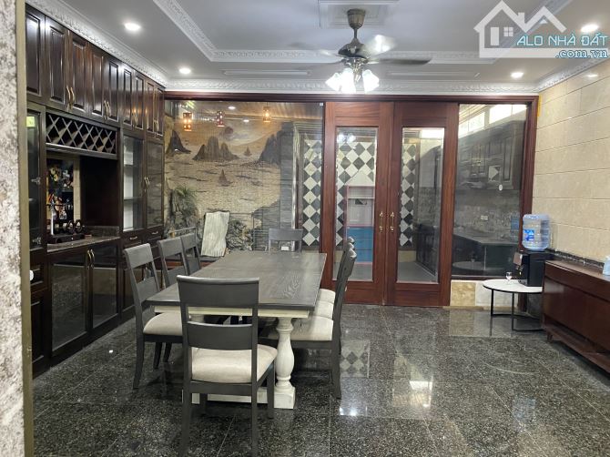 Chỉ 30 triệu/ tháng cho thuê nguyên căn liền kề Vạn Phúc có thang ma vừa ở vừa Kinh doanh - 1