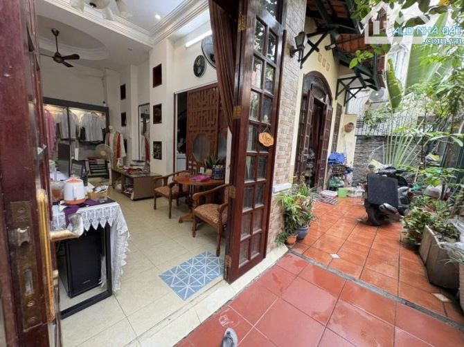 Bán nhà Biệt thự Đặng Dung - Tân Định, Quận 1,  DT: 7,8x8,5m, 3 Tầng - 3 PN, 18,6 tỷ. - 1