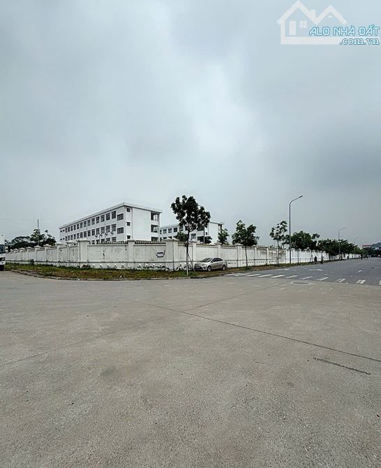 Bán 95m mặt tiền 10m Phúc Thịnh,Hà Nội lô góc đường thông ô tô tránh - 1