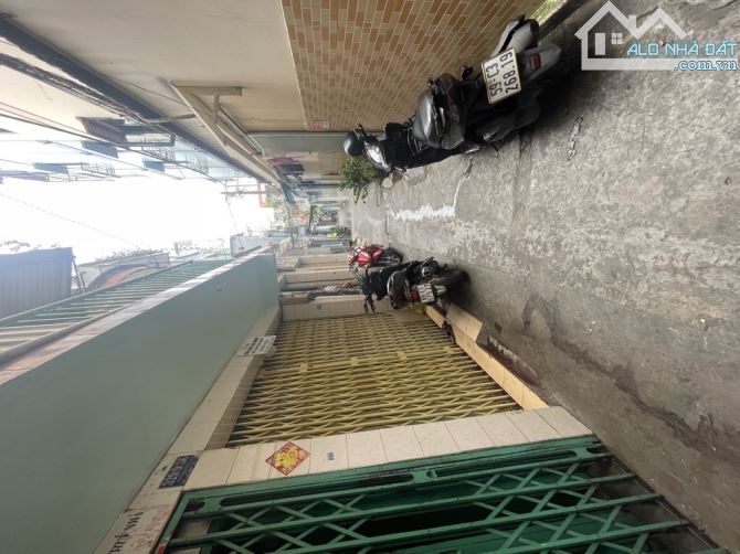 NHÀ HẺM XE HƠI GIÁ MỀM 4,8 TỶ,4 TẦNG, ĐƯỜNG BÀ HẠT, THÔNG ĐƯỜNG NGUYỄN TIỂU LA - 1
