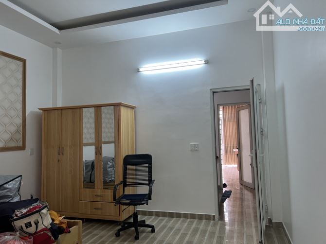 Nhà Ở Ngay, Trệt 2 Lầu DT 62M2, Đường Xe Hơi 10m, 4 ĐỒNG TL - 1