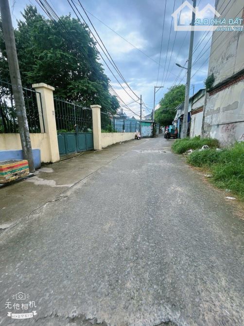 bán căn nhà gần chợ bà điểm-1 lầu 1 trệt- 3 phòng ngủ- 2 wc- dọn vào ở ngay - 1