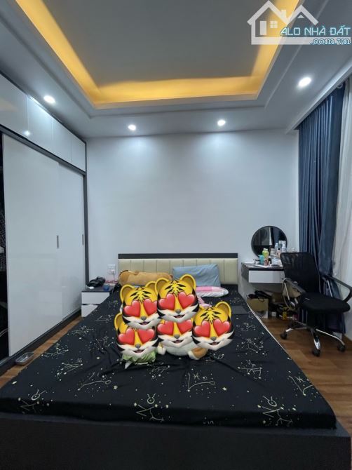 🌺🌺🌺BÁN NHANH SIÊU PHẨM NGUYỄN VĂN CỪ  NHÀ 5 TẦNG  Sát chung cư berriver 370 Nguyễn văn - 1