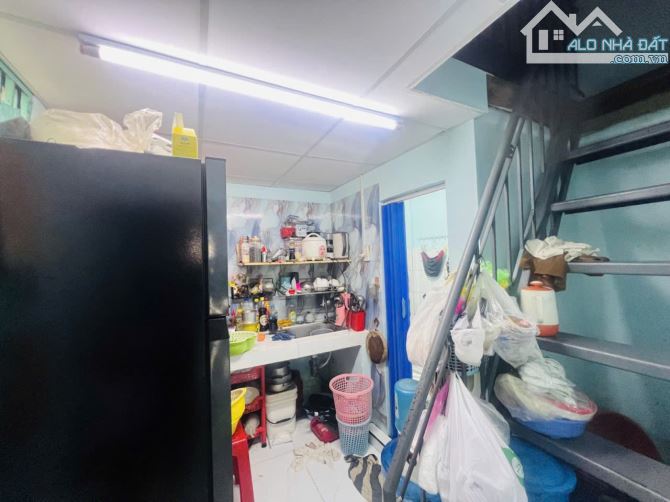 Nhà hẻm ô tô đỗ cửa, cạnh Vietcombank Tây Thạnh, 2.95 tỷ - 1