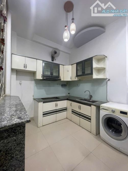 Bán nhà Lê Văn Sỹ Q3, CHDV dòng tiền ổn định, 5 tầng 62m2 - 1