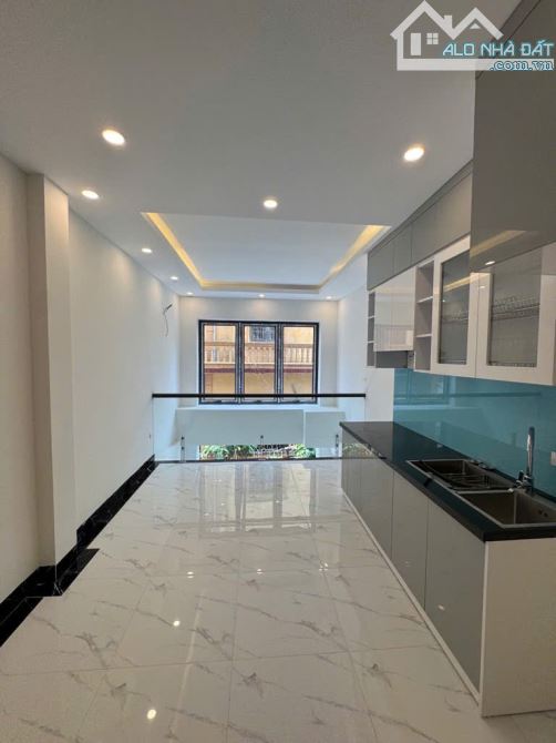 📍 Siêu Phẩm Nhà 6 Tầng Phúc Lợi – Sát Ô Tô – Giá Chốt Nhanh 5.4 Tỷ - 1