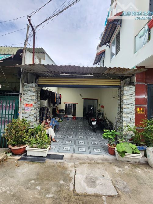 3Tỷ200__Nhà gần chợ Thuận Giao__1 trệt 1 lầu ngang 8,4m, cách đường Thuận Giao 19 chỉ 50m - 1