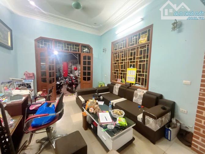 Nhà sân vườn 120m², thiết kế thoáng, ô tô vào tận cửa – giá chỉ 14 tỷ - 1