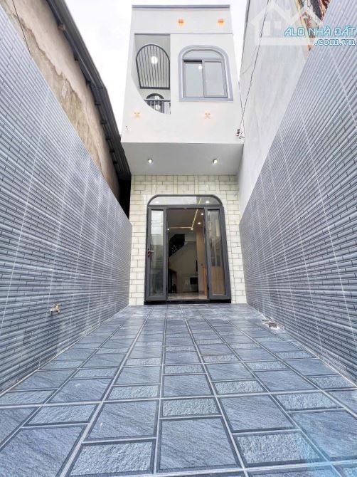 NẮM CHÍNH CHỦ BÁN NHÀ 2 TẦNG HẺM 208 CÁCH MẠNG THÁNG 8 - 1