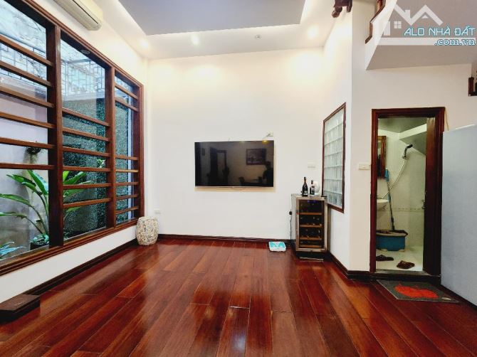 Phân lô Hoàng Minh Giám, Nguyễn Thị Thập. Liền kề 72m2 gần hồ - 1