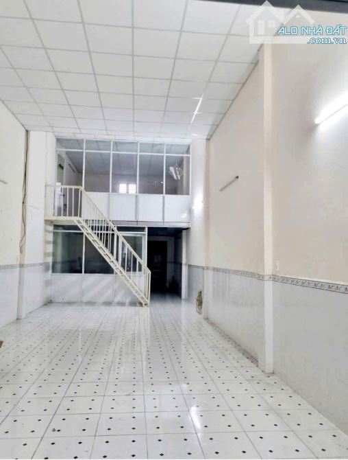 CHO THUÊ NHÀ P TÂN THỚI NHẤT Q12 DT 4,5x20 m PHÙ HỢP LÀM  VPCTY GIÁ 9 TRIỆU - 1