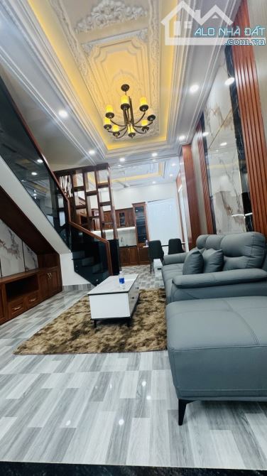 Bán nhà đẹp 4 tầng,xe hơi đỗ trong nhà.Đào Tông Nguyên,Nhà Bè.Giá 6.5 tỷ. - 1