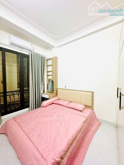 NHÀ PHỐ THANH XUÂN BÁN GẤP - NHỈNH 6 TỶ - 05 NGỦ ĐẸP, Ở NGAY SỔ ĐỎ TRAO TẬN TAY - 1