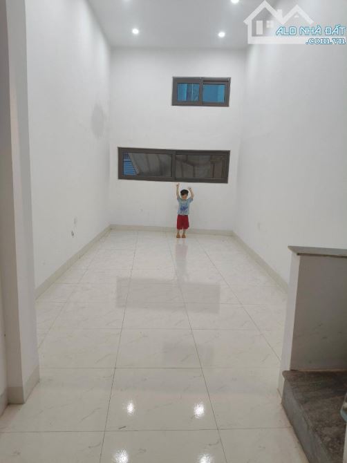 BAN Nha TRƯƠNG ĐỊNH – 34M² x 5 TẦNG – 6 PHÒNG NGỦ – NGÕ Ô TÔ - KINH DOANH–CHỈ  5.95TỶ. - 1