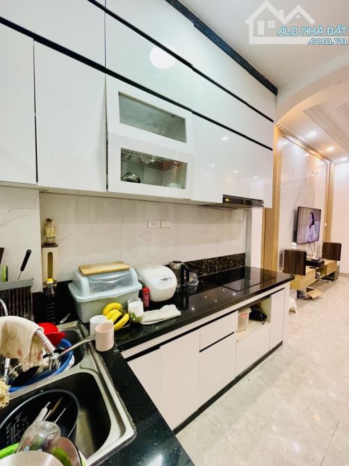 Nhà đường Láng – Ngõ nông, ba gác tránh – Dân xây đẹp – 2 thoáng – 35m2 – 5 tầng – 8.5 tỷ - 1