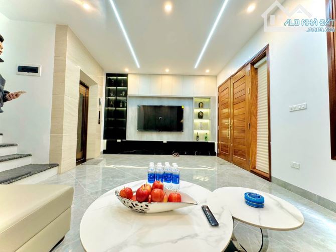 BÁN NHÀ PHỐ TRẦN KHÁT CHÂN – DTXD 55m2* 5 Tầng , Thang máy, ngõ Ô Tô. 13.5 Tỷ Mới xây - 1