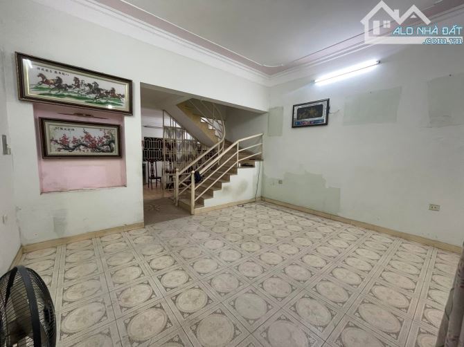 BÁN NHÀ MẶT PHỐ LÔ GÓC 3 THOÁNG 16 TỶ 81m 3 TẦNG MT 6m Ô TÔ TRÁNH THỤY PHƯƠNG BẮC TỪ LIÊM - 4