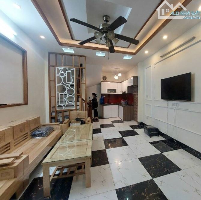 💥LĨNH NAM💥NHÀ ĐẸP DÂN XÂY FULL NỘI THẤT - NGÕ THÔNG RỘNG - 50M RA OTO TRÁNH - 1