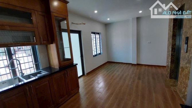 quá Sốc chủ cần bán hạ chào 2 Tỷ  Linh Quang 46m 6 tang 6mt  8.5 tỷ Đống Đa - 1
