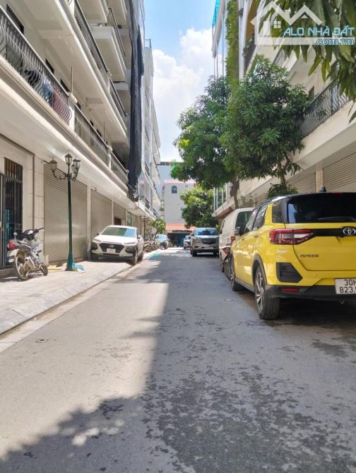 BÁN NHÀ LK HẢI NGÂN DT 50M2. PHÂN LÔ,VỈA HÈ 2 Ô TÔ.CÓ NGÕ SAU THOÁNG.GIÁ 15.6 TỶ - 1