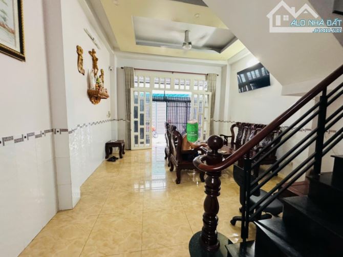 SIÊU HOT, BÁN GẤP NHÀ ĐẸP BÌNH ĐÔNG [P14, Q8] DT:51M2(4.9 X 11M)4T, 4PN,3WC CHỈ 5.95 TỶ - 1