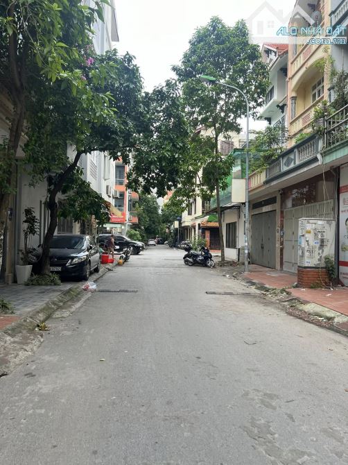 Lô Góc KĐT Văn Quán 77m2 5 Tầng Giá 25 Tỷ Vỉa Hè Ô Tô Tránh Kinh Doanh Gần Mặt Phố - 1