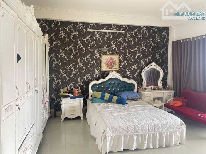 Biệt thự mini mặt tiền ngay Hương Lộ 2 Bình Trị Đông 7x26m có hầm nhỉnh 13tỷ - 1
