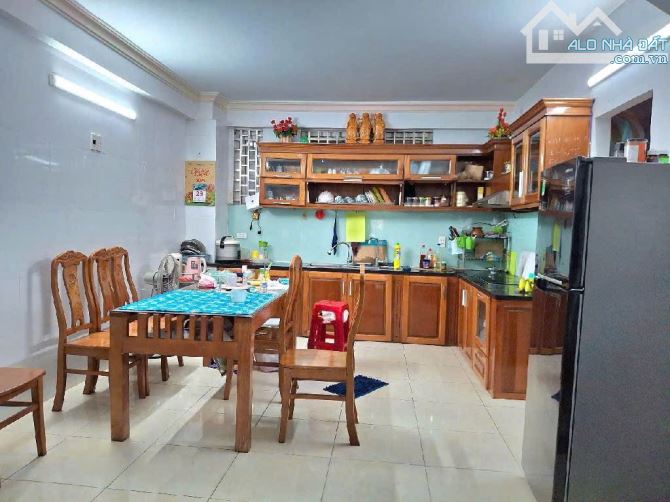 HÀNG HIẾM! Bán nhà 2.5 tầng MT Đa Mặn 5 ngay Bùi Tá Hán, Nam Việt Á - 90m2 - Giá 7 tỷ x - 12
