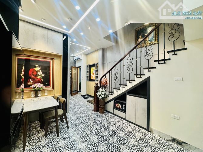 KHƯƠNG ĐÌNH THANH XUÂN - 5 TẦNG XÂY MỚI DT RỘNG 45M2 - GIÁ CHỈ 8 TỶ xx CỰC HIẾM!!!! - 12
