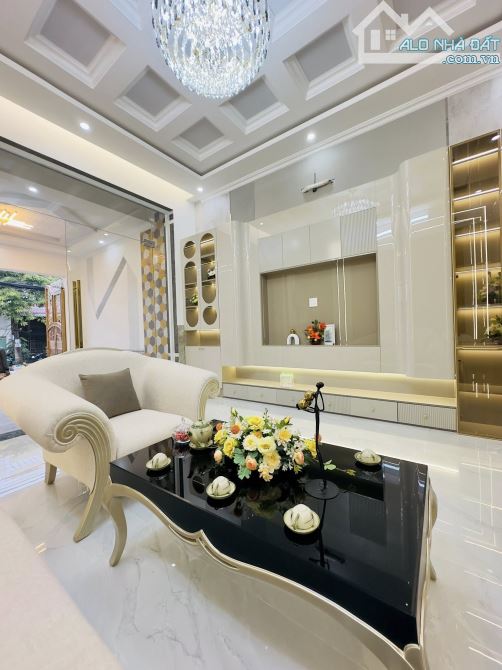 NẮM CHÍNH CHỦ BÁN NHÀ 2 TẦNG MẶT TIỀN ĐƯỜNG XUÂN THỦY - 12