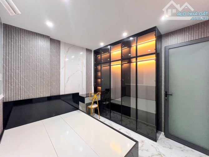 NẮM CHÍNH CHỦ BÁN NHÀ 2 TẦNG HẺM 5M  NGUYỄN VĂN LINH - 12