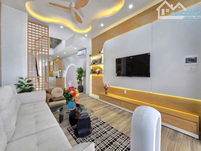 🏠 Bán homestay 4 tầng hồ bơi đường tô tô tránh nhau gần biển Mỹ Khê. Phước Mỹ. Sơn Trà. Đ - 12