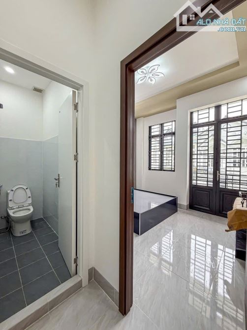 CẦN BÁN NHÀ 3 TẦNG MẶT TIỀN ĐƯỜNG SỐ 23 KHU THỚI NHỰT - 13
