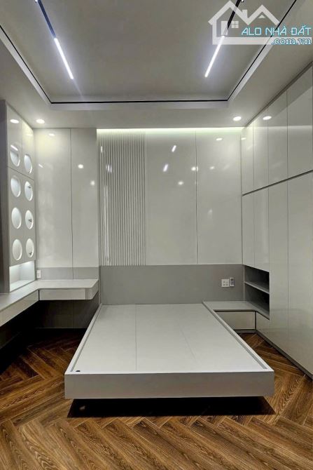 BÁN NHÀ 3 TẦNG MẶT TIỀN ĐƯỜNG D6 KHU HỒNG LOAN 6A - 13