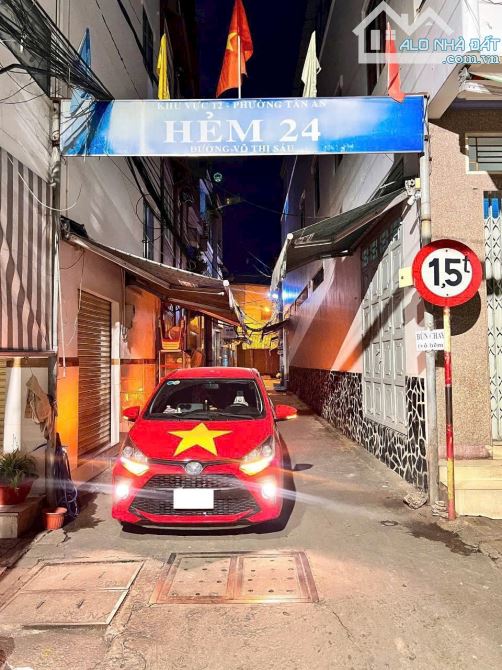 NHÀ ĐẸP - DT RẤT RỘNG - HOÀN CÔNG - 5 P. NGỦ - 14