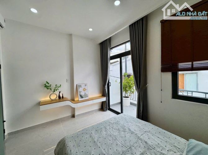 Gấp bán HẠ GIÁ 200 triệu - Chỉ còn 5 tỷ 250 cho Nhà phố 2 Tầng 4mx12m Full nội thất - 15