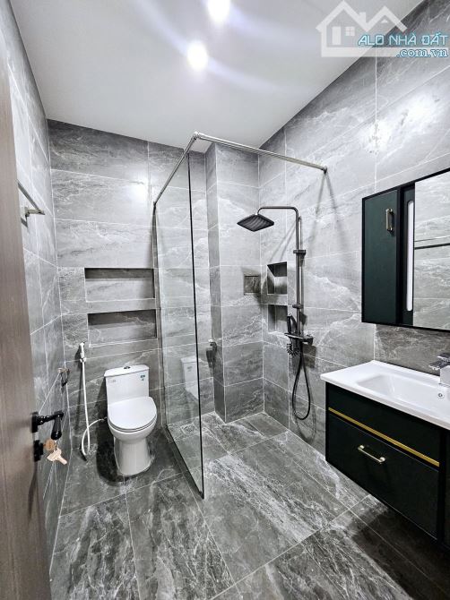NẮM CHÍNH CHỦ BÁN NHÀ GỐC 3 TẦNG HẺM 86 LÊ BÌNH - 15