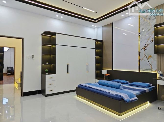 NẮM CHÍNH CHỦ BÁN NHÀ 3 TẦNG MẶT TIỀN ĐƯỜNG D4 KHU HỒNG LOAN - 18