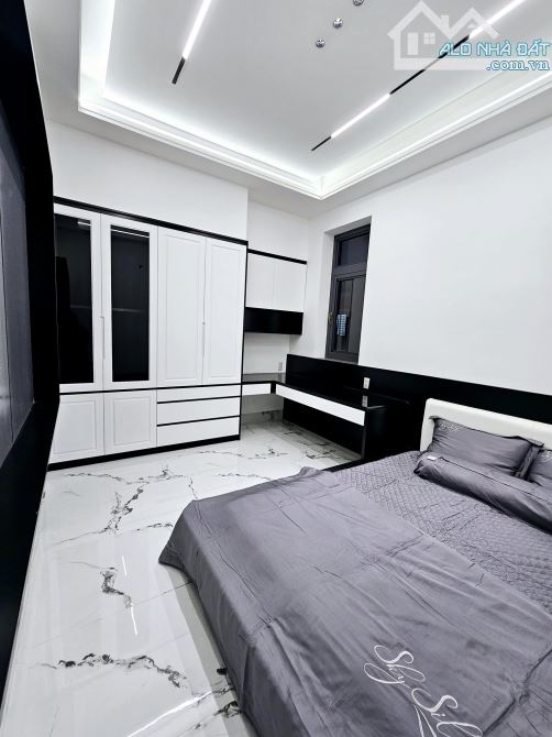 NẮM CHÍNH CHỦ BÁN NHÀ GỐC 3 TẦNG HẺM 86 LÊ BÌNH - 19